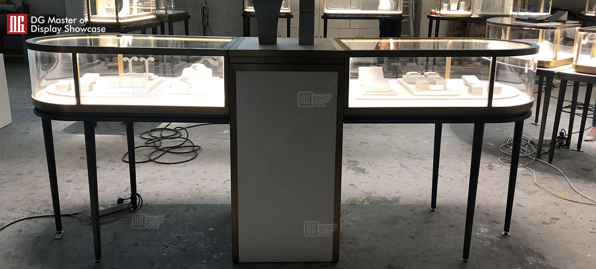 Luxury Table Top Jewelry Display Showcase